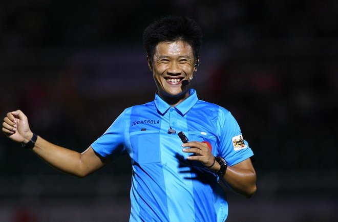 Trọng Tài Trong Bóng Đá - Vai Trò Không Thể Thiếu Trong Mỗi Trận Đấu Tương lai của nghề trọng tài trong bóng đá