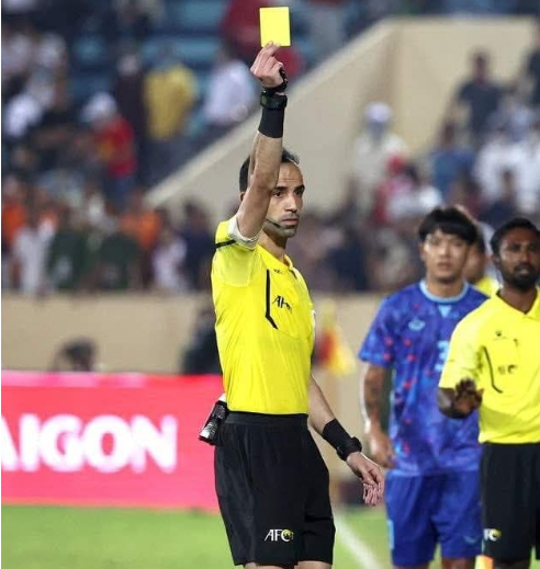 Trọng Tài Trong Bóng Đá - Vai Trò Không Thể Thiếu Trong Mỗi Trận Đấu Đào tạo trọng tài trong bóng đá